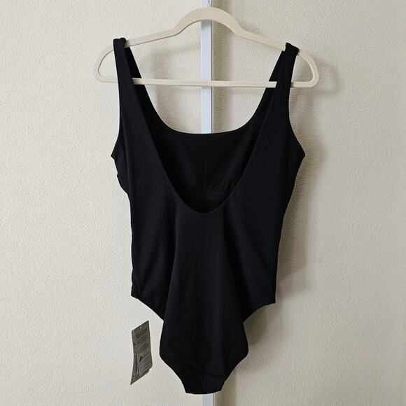 ATHLETA NWT Black Cloudbreak AquaRib Scoop Neck One-Piece Swimsuit Sz M - Picture 2 of 16